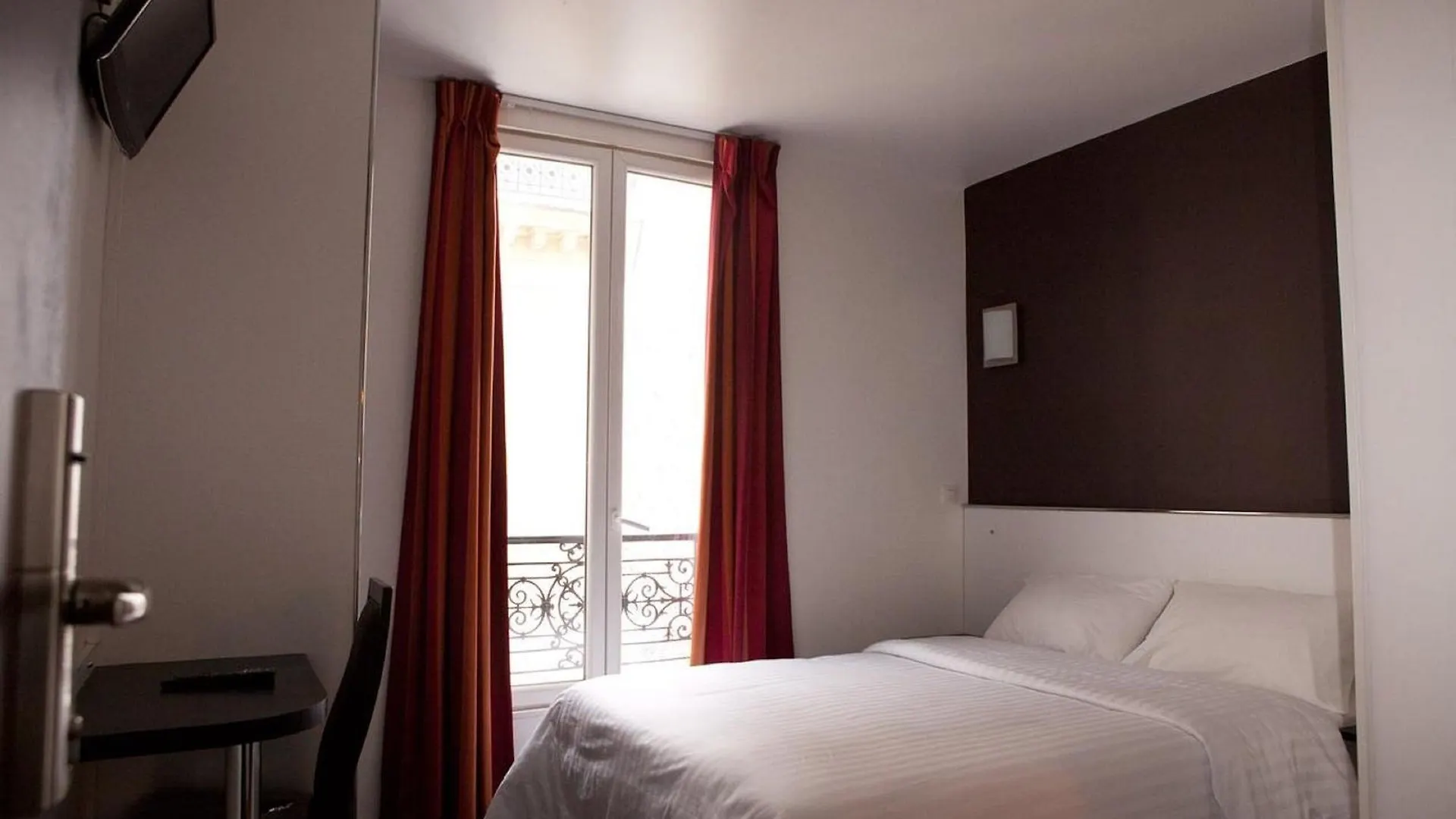Royal Wagram Hotel