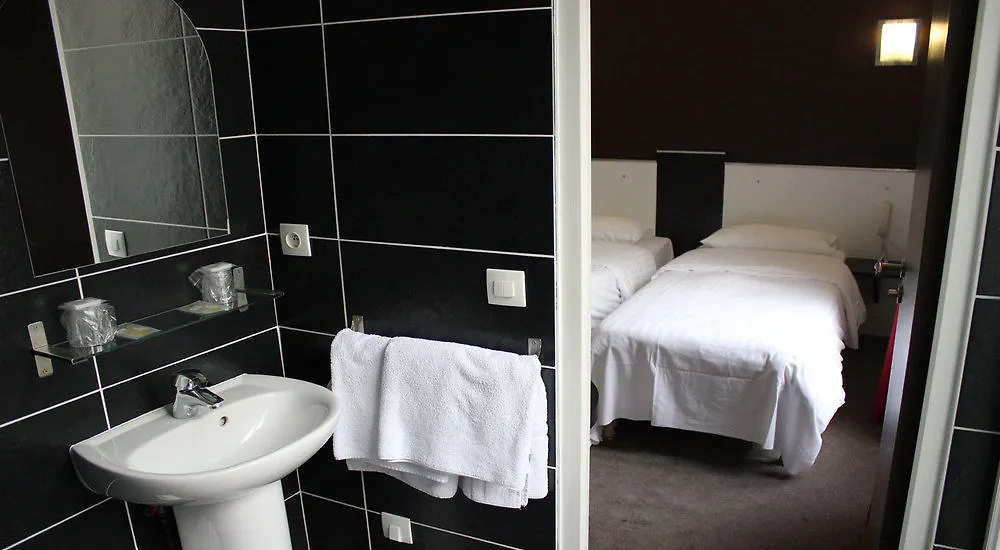 Royal Wagram Hotel