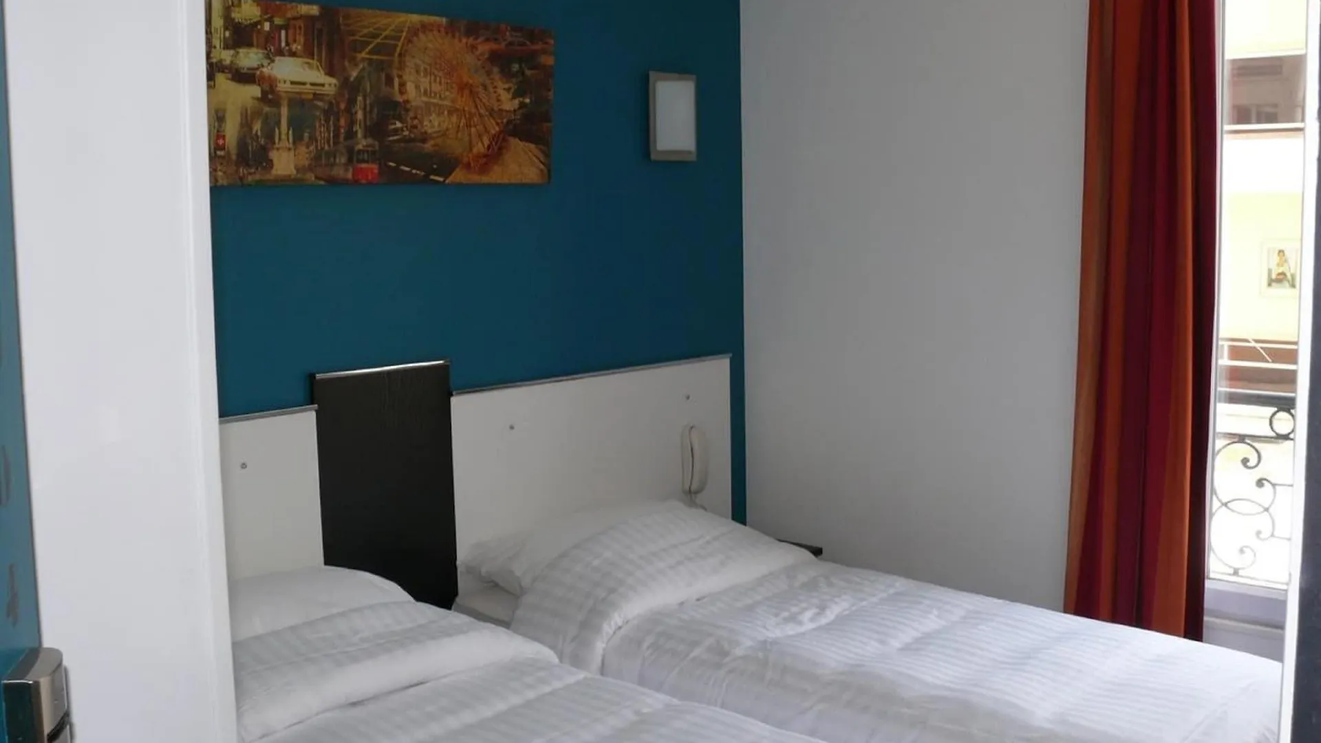 Hotell Royal Wagram Paris