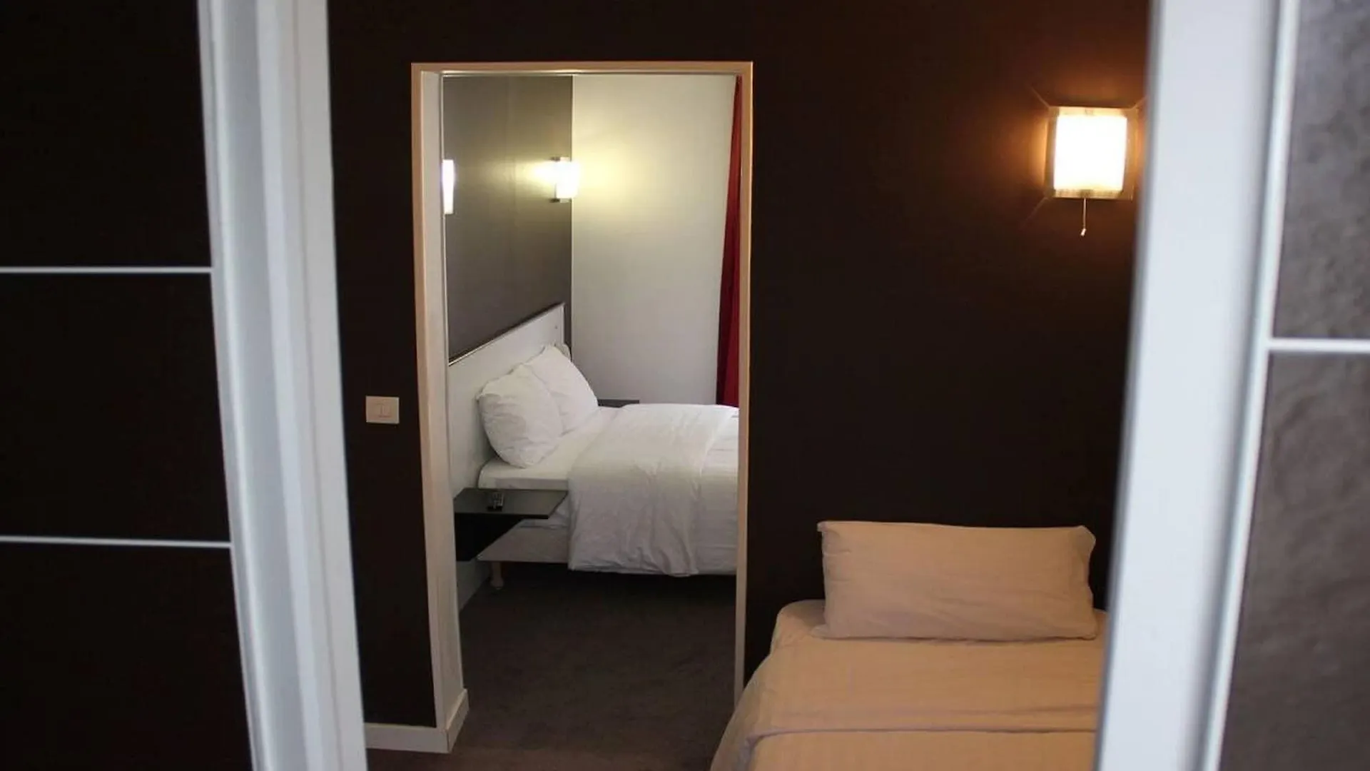 Royal Wagram Hotell Paris